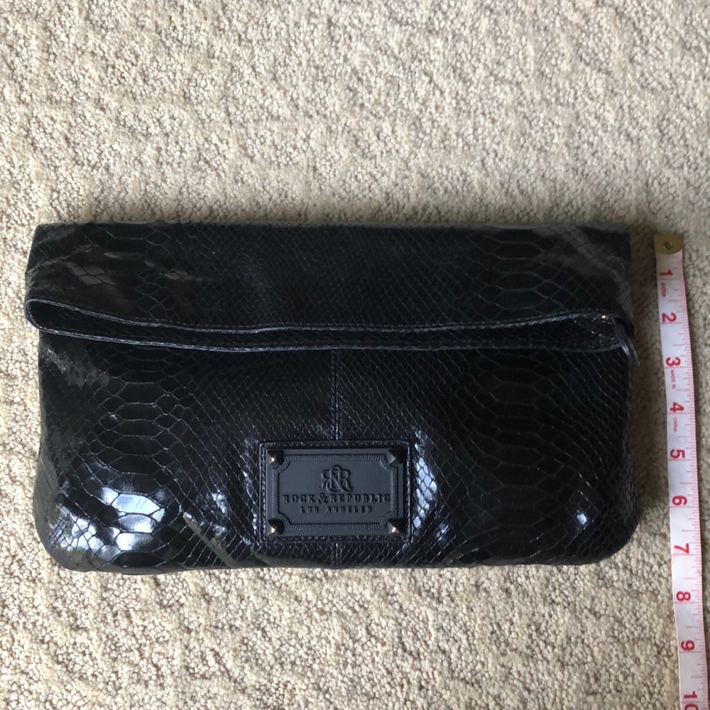 Rock & Republic snakeskin clutch - Picture 2 of 8